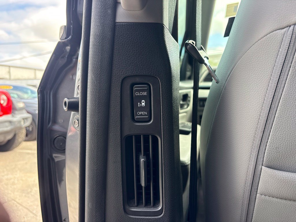 Used 2018 Honda Odyssey EX-L image 15