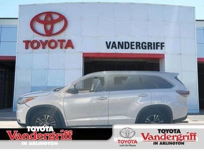 Used 2016 Toyota Highlander XLE
