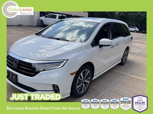 Used 2024 Honda Odyssey Touring image 1