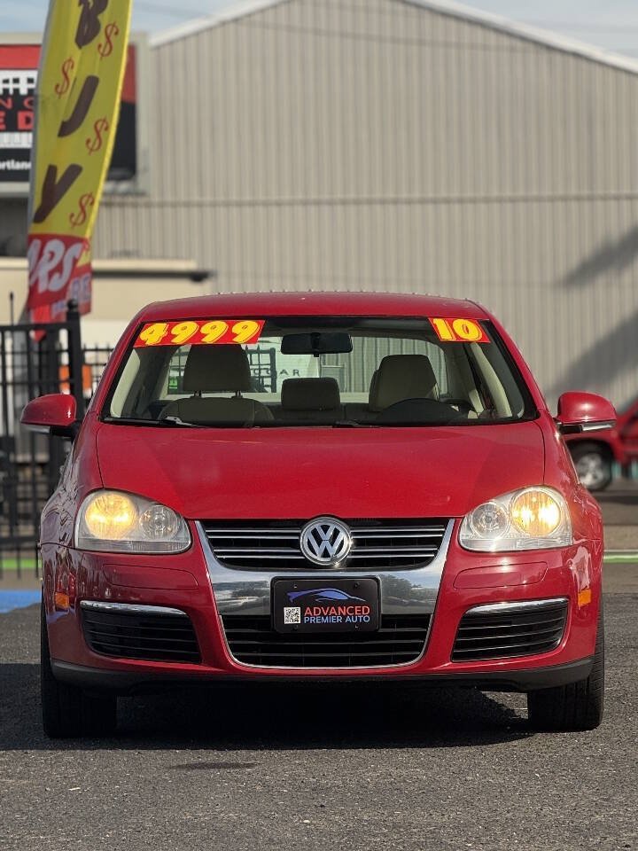 Used 2010 Volkswagen Jetta Limited Edition FWD image 2