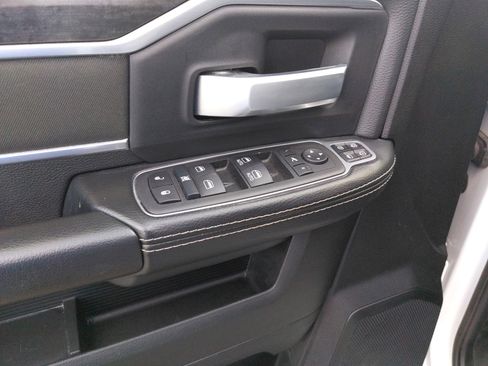 Used 2024 RAM 2500 Big Horn image 12