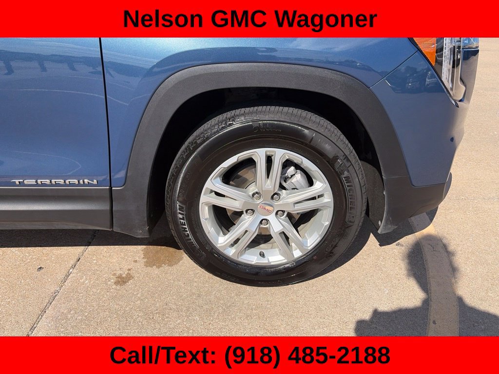Used 2024 GMC Terrain SLE w/ Driver Convenience Package FWD image 46
