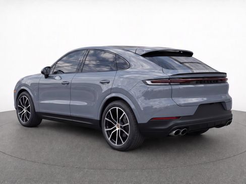 Certified 2024 Porsche Cayenne Coupe AWD/4WD image 3