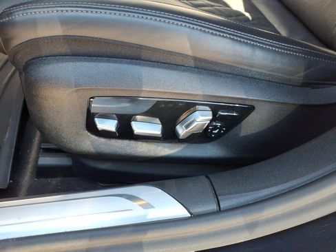 Used 2021 BMW 740i xDrive 740i xDrive w/ M Sport Package image 12
