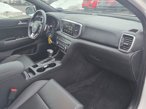 Used 2020 Kia Sportage S image 20