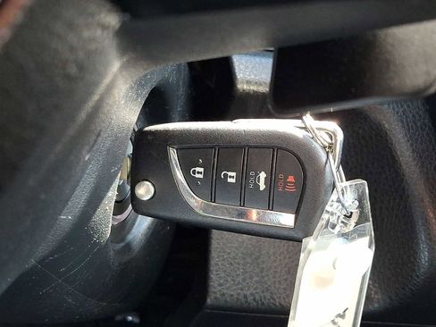 Used 2024 Toyota Camry SE FWD image 25