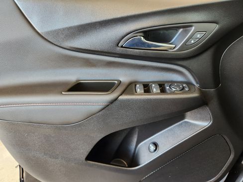 Certified 2024 Chevrolet Equinox RS image 24