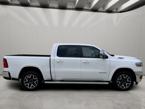 Used 2025 RAM 1500 Laramie AWD/4WD image 9