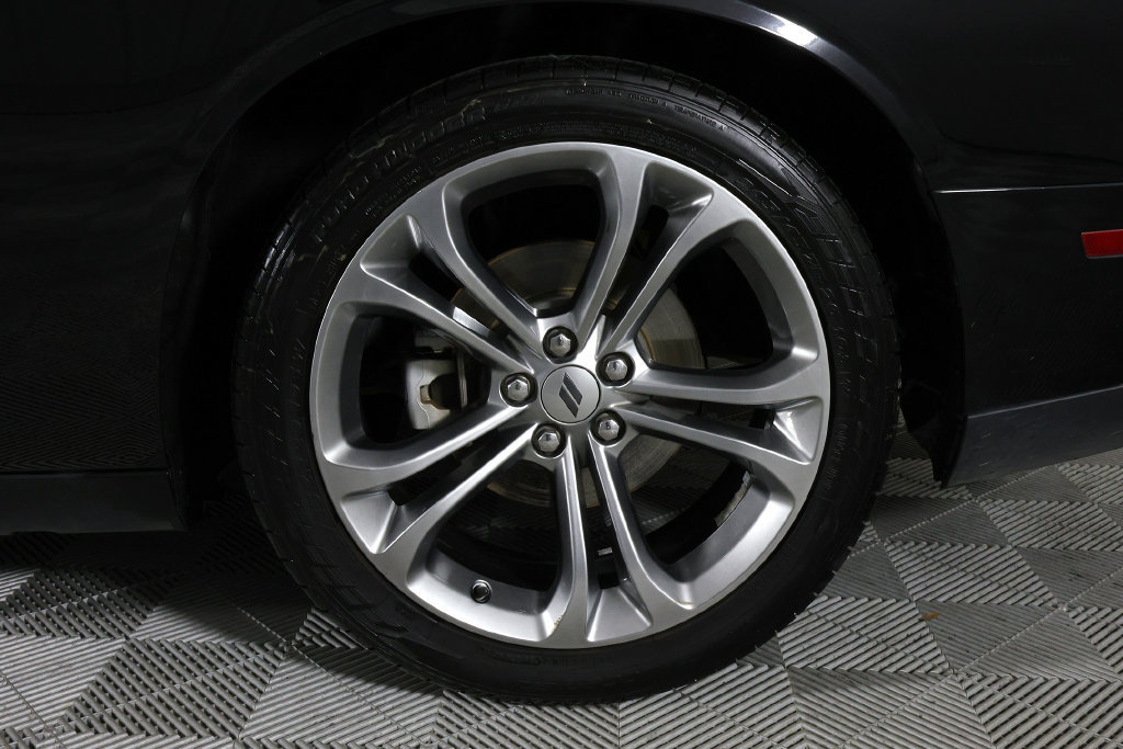 Used 2021 Dodge Challenger R/T RWD image 37