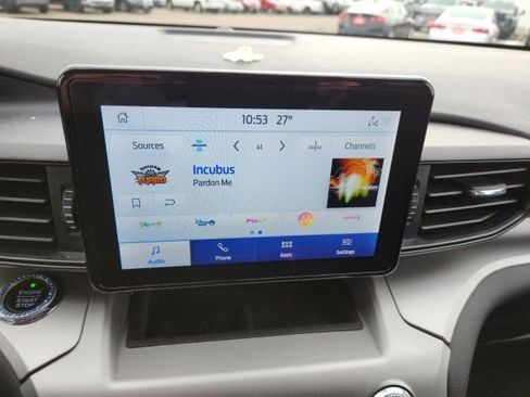 Used 2021 Ford Explorer XLT w/ Class III Trailer Tow Package image 12