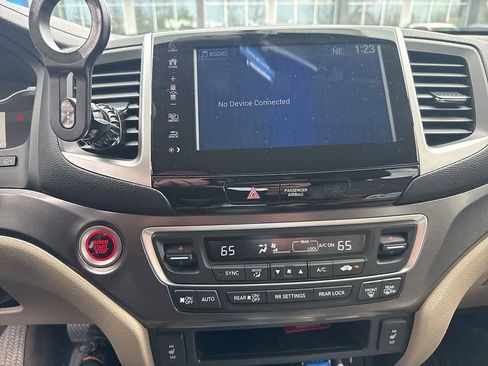 Used 2017 Honda Pilot EX-L image 16