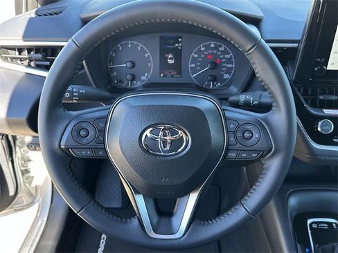 Certified 2025 Toyota Corolla SE image 12
