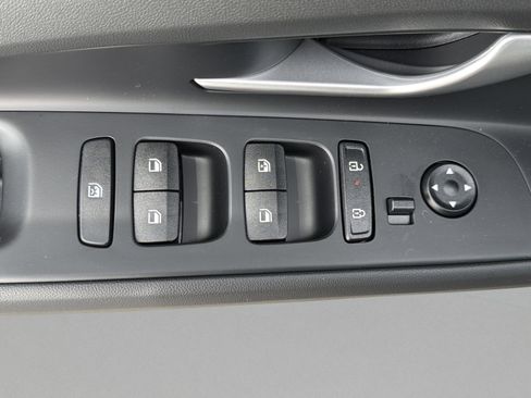 New 2026 Hyundai Elantra Limited FWD image 25