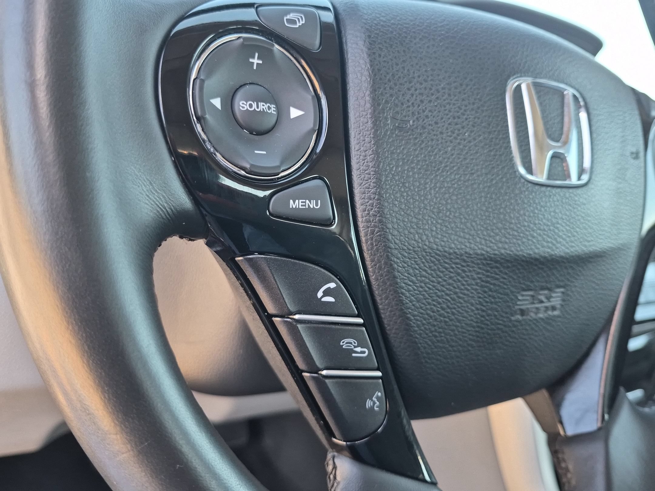 Used 2016 Honda Accord EX-L image 15