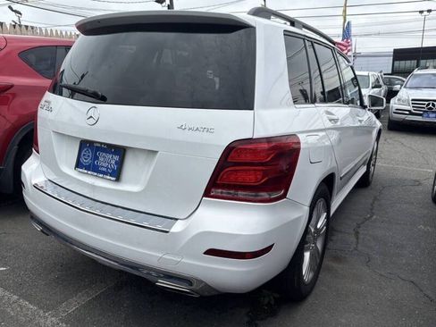 Used 2015 Mercedes-Benz GLK 350 4MATIC image 2