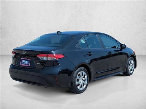 Used 2021 Toyota Corolla LE FWD image 6