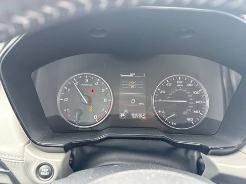 Used 2024 Subaru Outback Premium AWD/4WD image 11