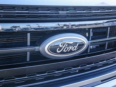 Used 2023 Ford F150 Lariat w/ Equipment Group 502A High image 10