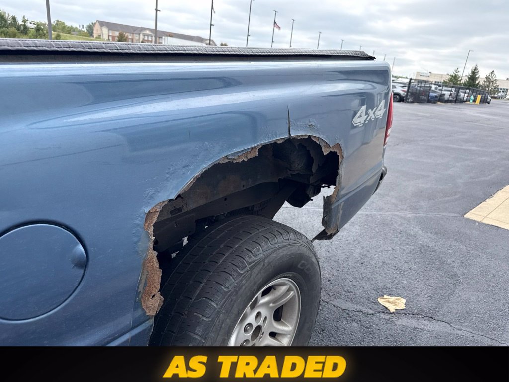 Used 2004 Dodge Dakota Sport w/ Deluxe Convenience Group AWD/4WD image 18