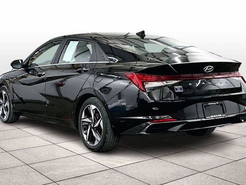 Used 2022 Hyundai Elantra SEL w/ Convenience + Premium Package image 10
