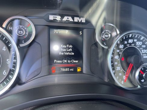 Used 2021 RAM 1500 Lone Star image 15