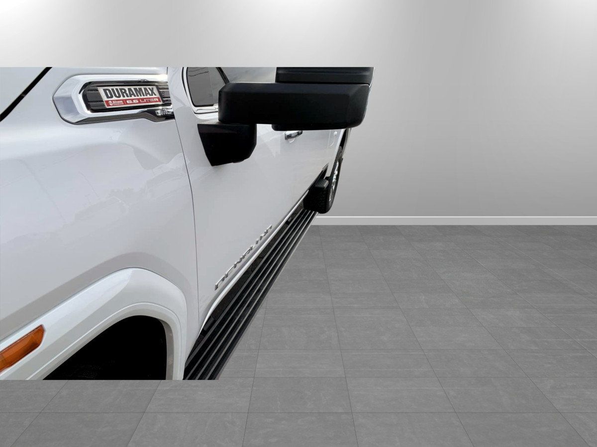 Used 2021 GMC Sierra 3500 Denali w/ Denali Ultimate Package AWD/4WD image 13