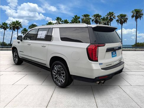 Used 2023 GMC Yukon XL Denali Ultimate AWD/4WD image 6