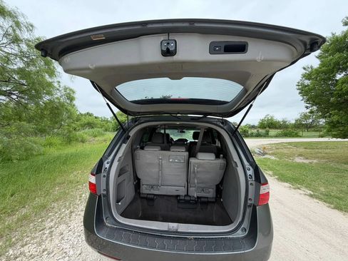 Used 2012 Honda Odyssey EX-L image 17