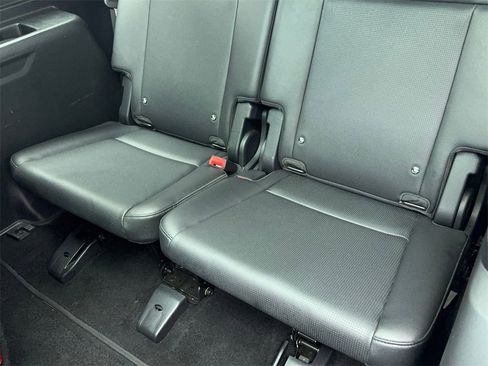 Used 2024 Hyundai Santa Fe Limited image 45