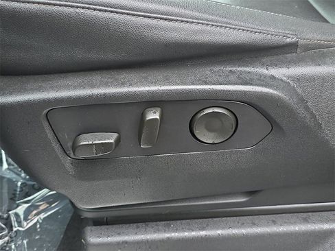 Used 2024 Chevrolet Silverado 2500 LTZ image 34