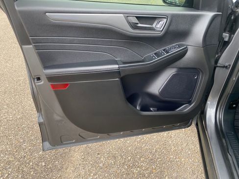 Used 2024 Ford Escape Active image 11