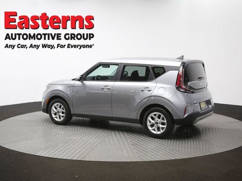 Used 2025 Kia Soul LX w/ LX Technology Package FWD image 62