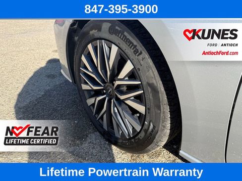 Used 2024 Nissan Altima 2.5 SV image 9