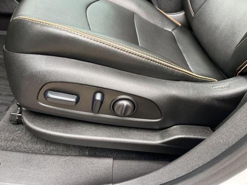 Used 2024 GMC Terrain AT4 w/ Infotainment Package II image 27