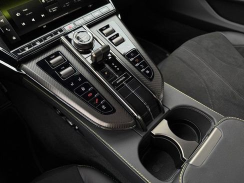 New 2025 Aston Martin V8 Vantage Coupe image 23