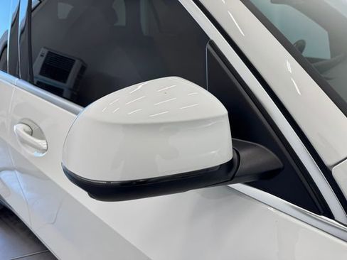 Used 2024 BMW X5 xDrive40i w/ Premium Package image 39