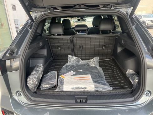 New 2026 Volkswagen Tiguan SE R-Line image 24