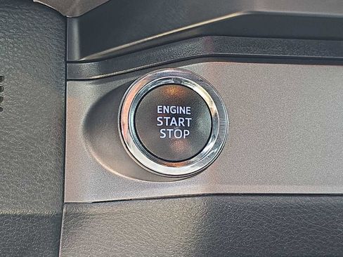 Used 2020 Toyota Tacoma TRD Sport w/ Technology Package image 22