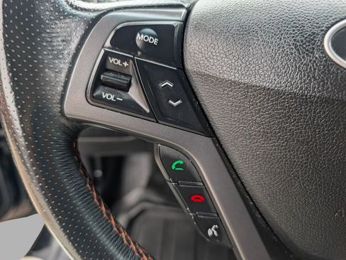 Used 2016 Hyundai Veloster Turbo FWD image 27