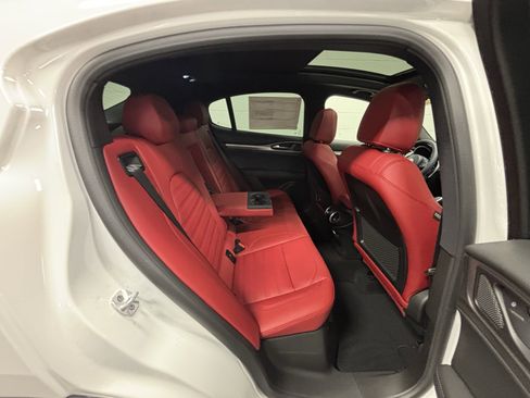 New 2025 Alfa Romeo Stelvio Sprint w/ Veloce Package image 9