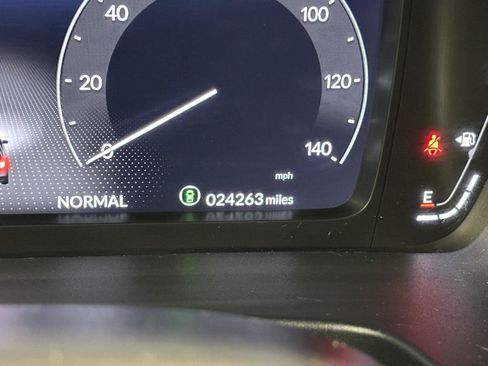 Certified 2024 Honda Pilot Elite image 19