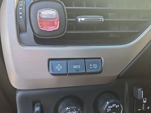 Used 2019 GMC Yukon XL Denali w/ Denali Ultimate Package image 17