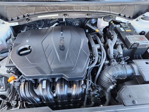 Used 2022 Hyundai Tucson SE image 20