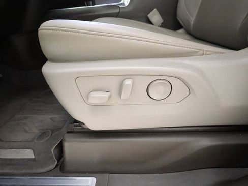 Used 2023 GMC Sierra 1500 SLT w/ SLT Premium Package image 9