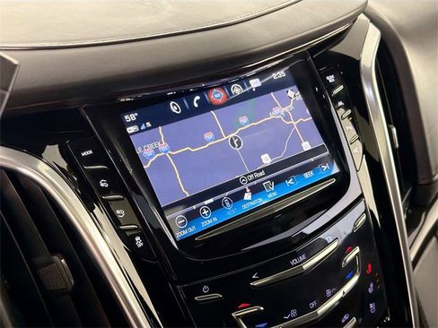 Used 2020 Cadillac Escalade Platinum image 13