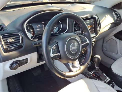 Certified 2018 Jeep Compass Limited w/ Navigation Group image 27