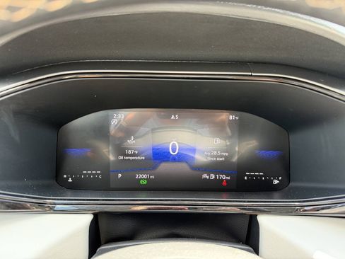 Used 2025 Volkswagen Taos S FWD image 17