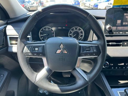 Used 2023 Mitsubishi Outlander SE AWD/4WD image 26