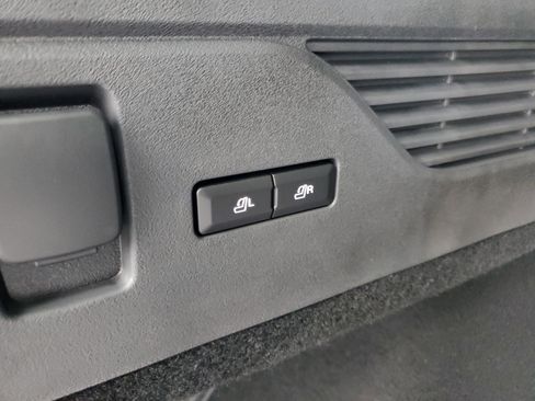 New 2026 Lincoln Nautilus Premier w/ Equipment Group 102A image 30