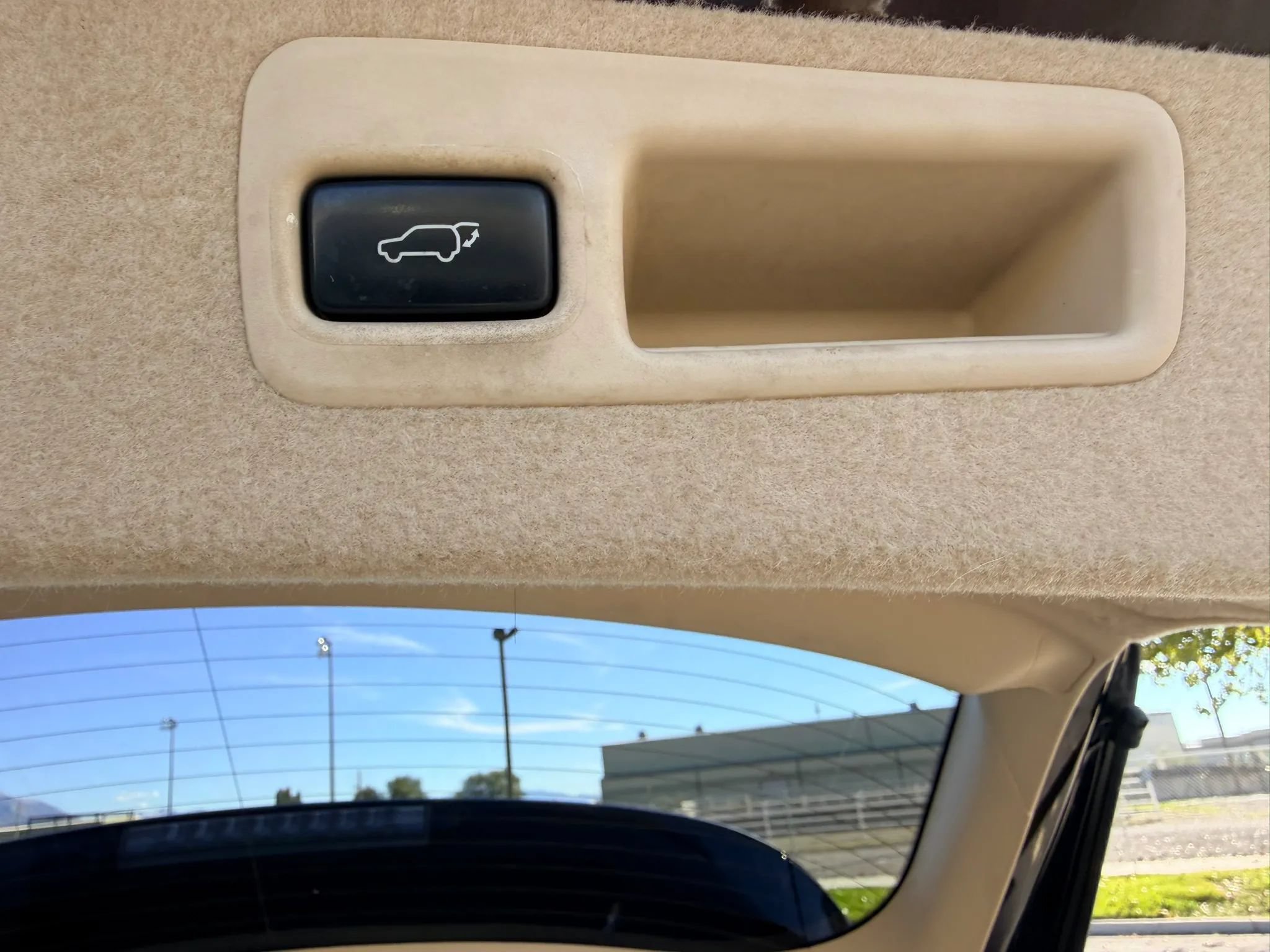 Used 2013 Lexus RX 450h AWD w/ Navigation Pkg image 19